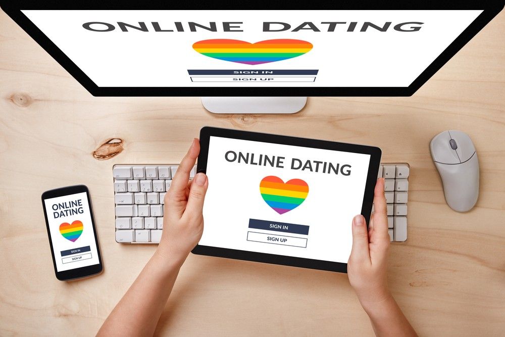Les apps de rencontre gay – Grindr – Tinder – OkCupid – Taimi – Elite Singles
