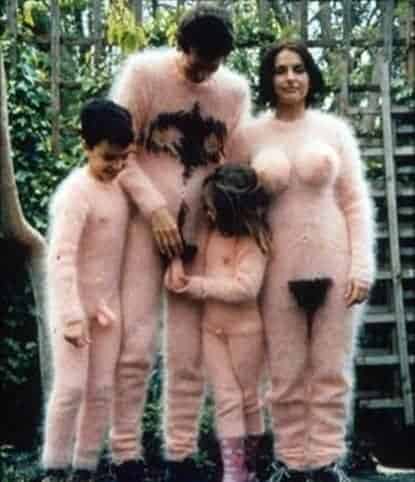 weirdest-family-photo-ever-probably-nsfwjpg